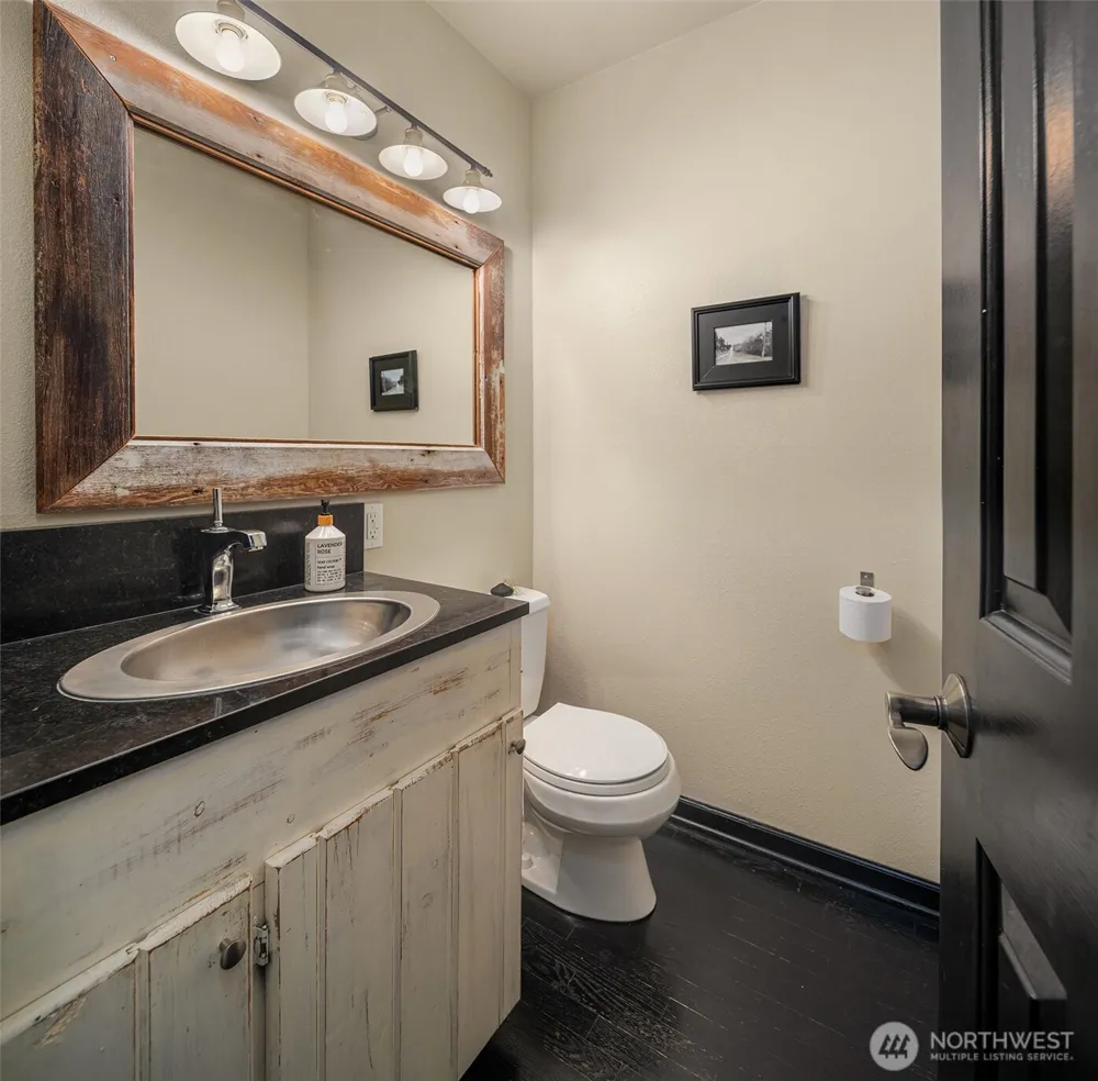 8416 SW 216th Street Vashon, WA 98070