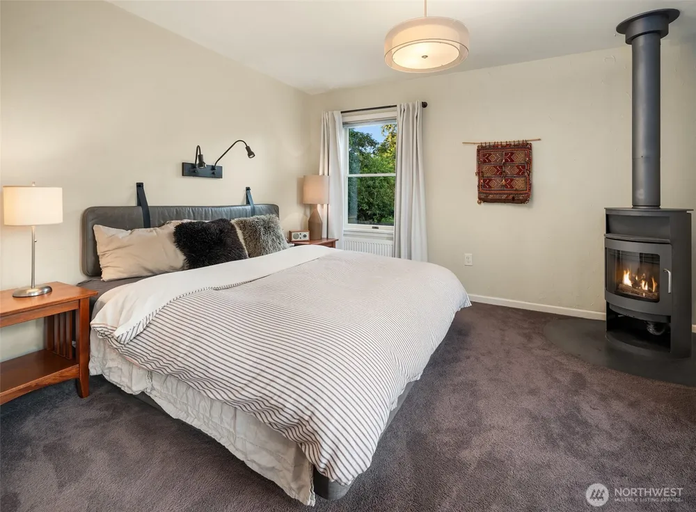 8416 SW 216th Street Vashon, WA 98070