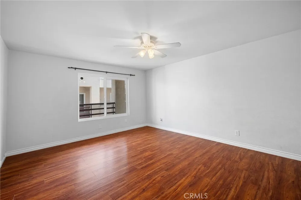 10119 Pinewood Avenue #207 Tujunga, CA 91042