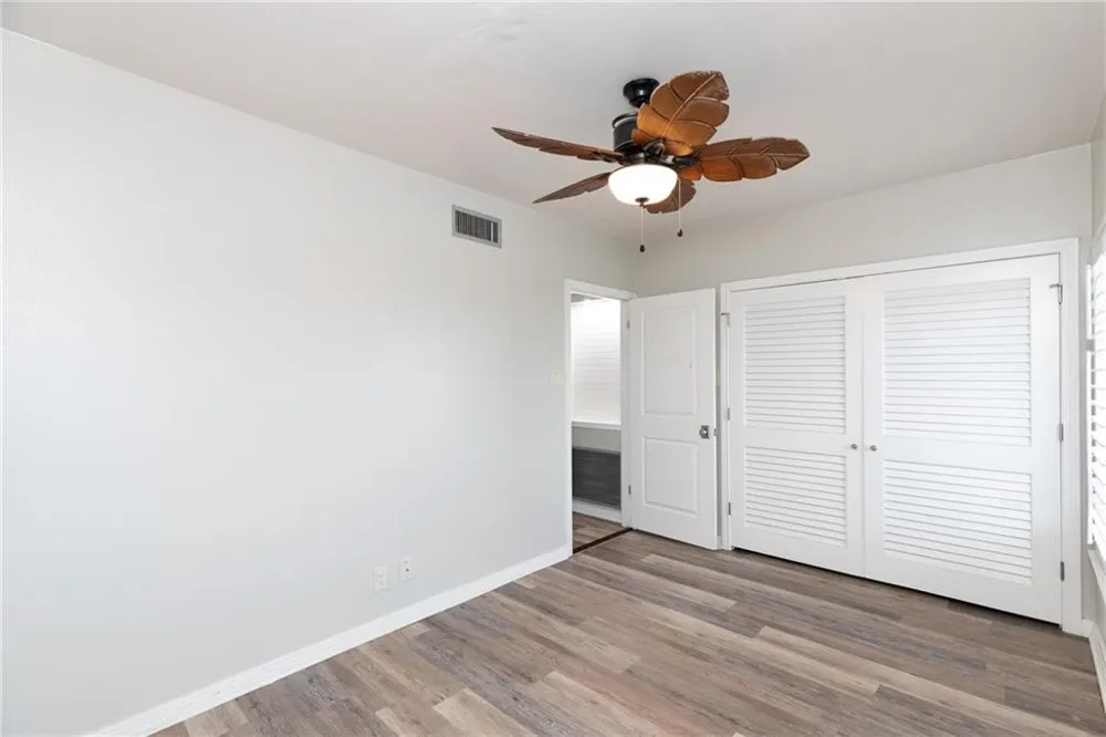 200 W Cotter Avenue #B-3 Port Aransas, TX 78373