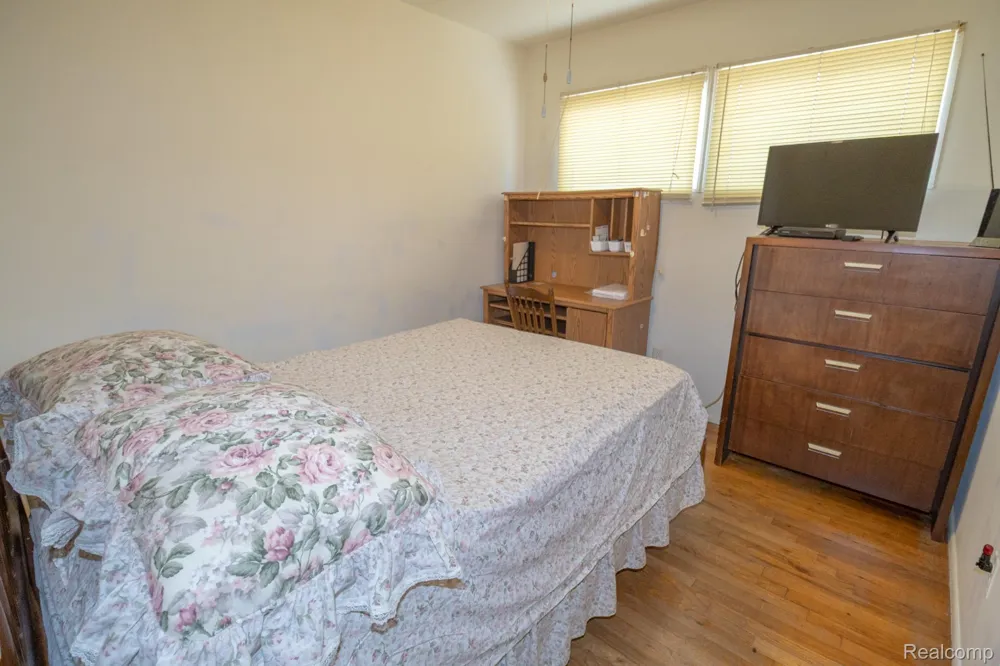 2539 Margaret Street Melvindale City, MI 48122