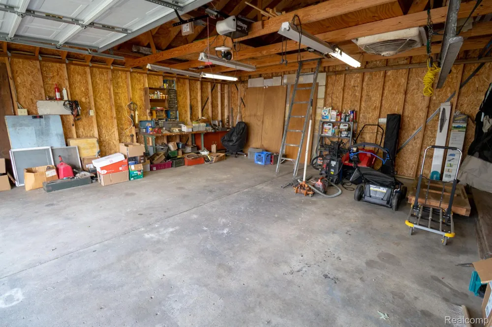 2539 Margaret Street Melvindale City, MI 48122