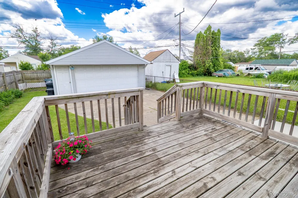 2539 Margaret Street Melvindale City, MI 48122