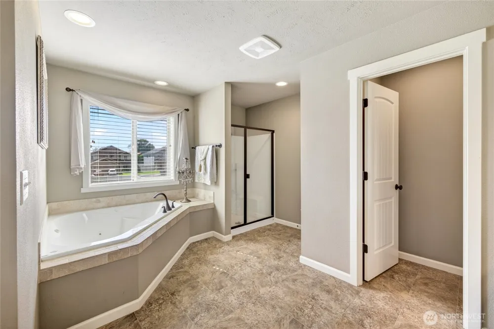 1713 Liberty Lane Sunnyside, WA 98944