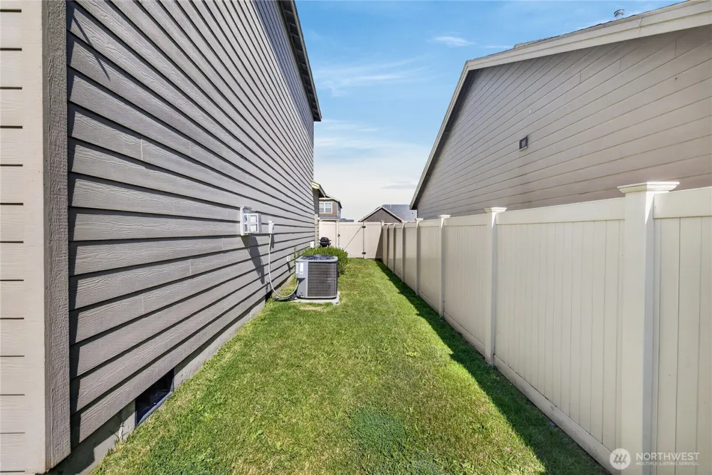 1713 Liberty Lane Sunnyside, WA 98944