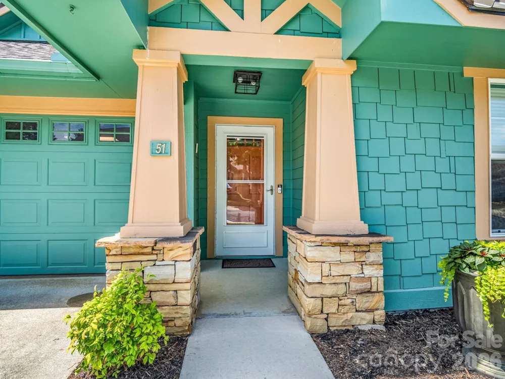 51 Barn Owl Way Hendersonville, NC 28792