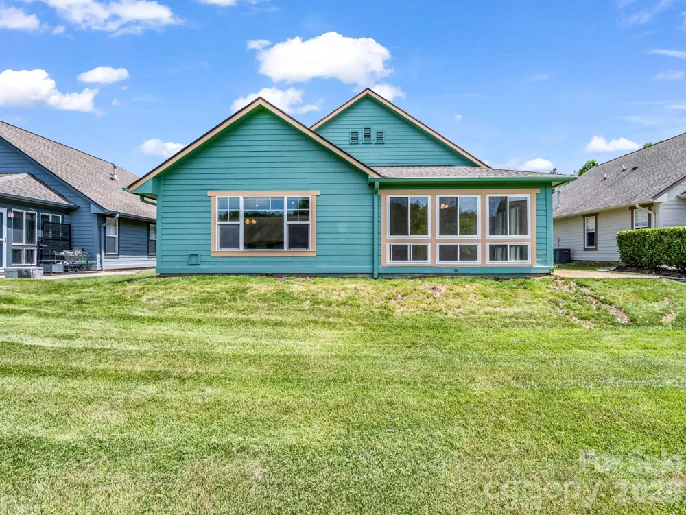 51 Barn Owl Way Hendersonville, NC 28792