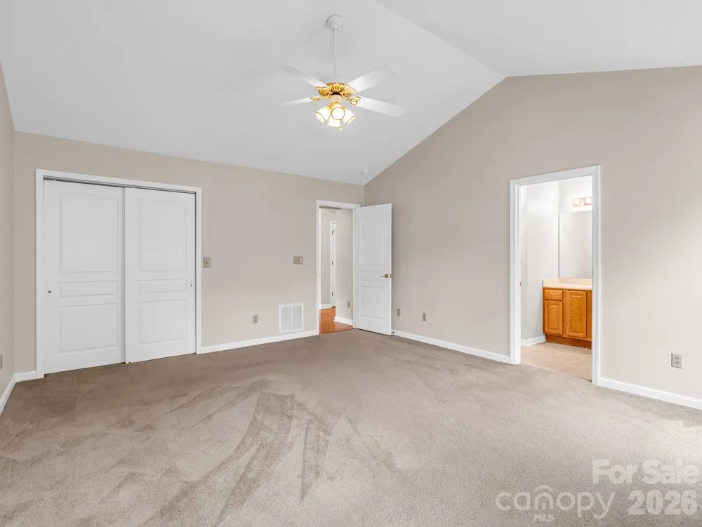 51 Barn Owl Way Hendersonville, NC 28792