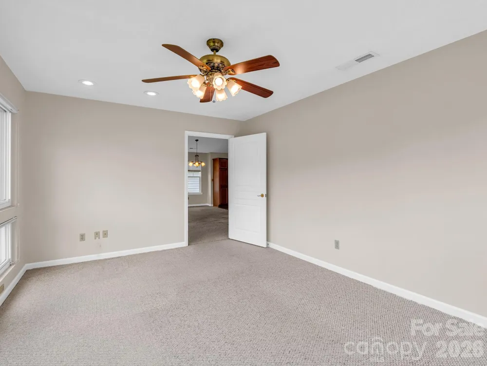 51 Barn Owl Way Hendersonville, NC 28792