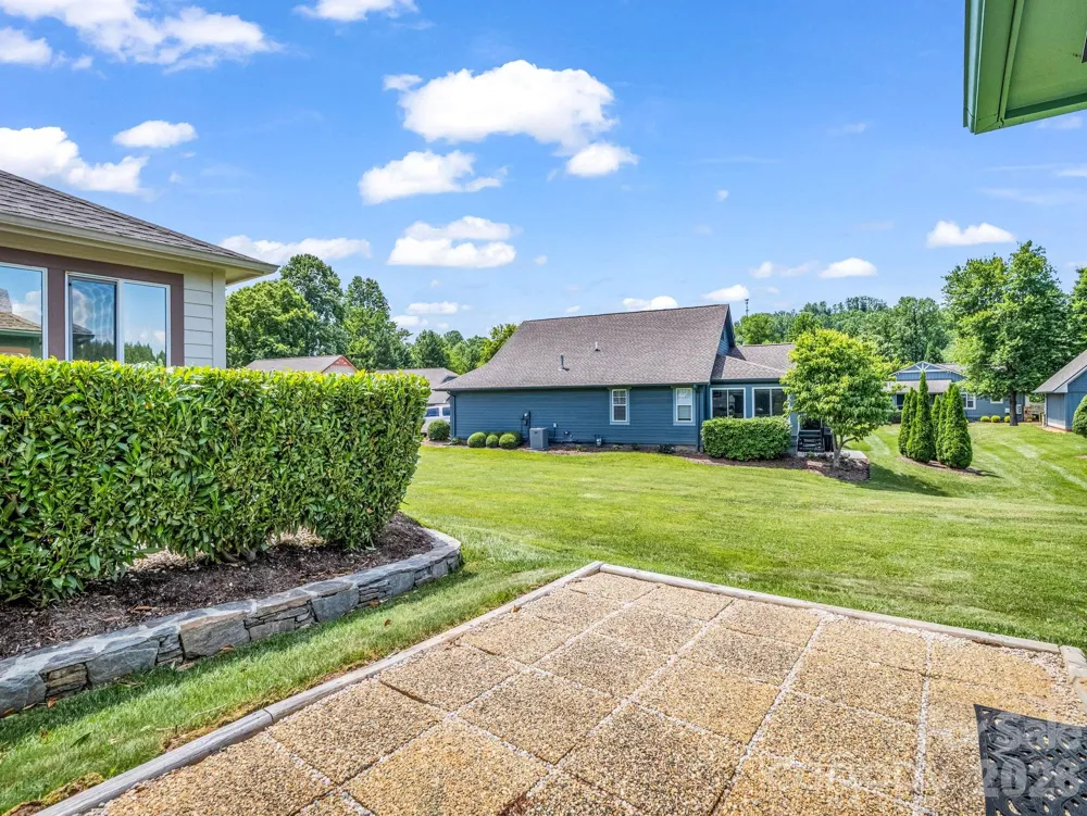51 Barn Owl Way Hendersonville, NC 28792