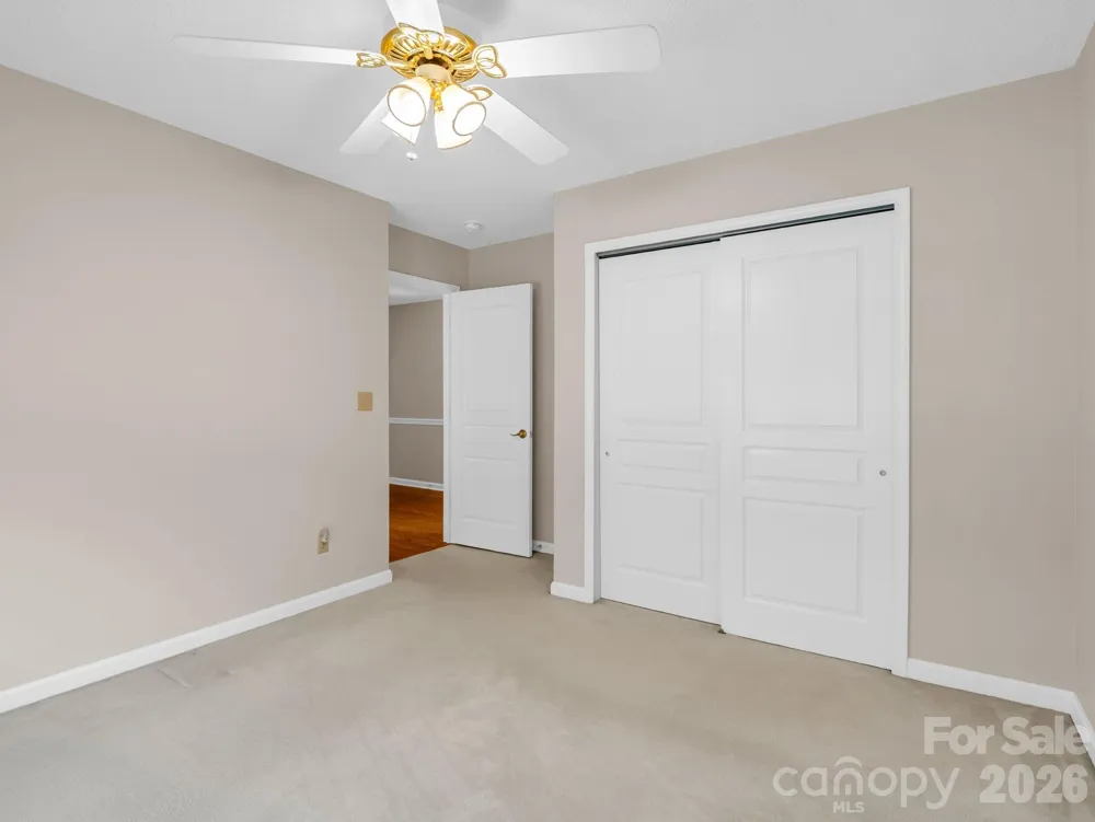 51 Barn Owl Way Hendersonville, NC 28792