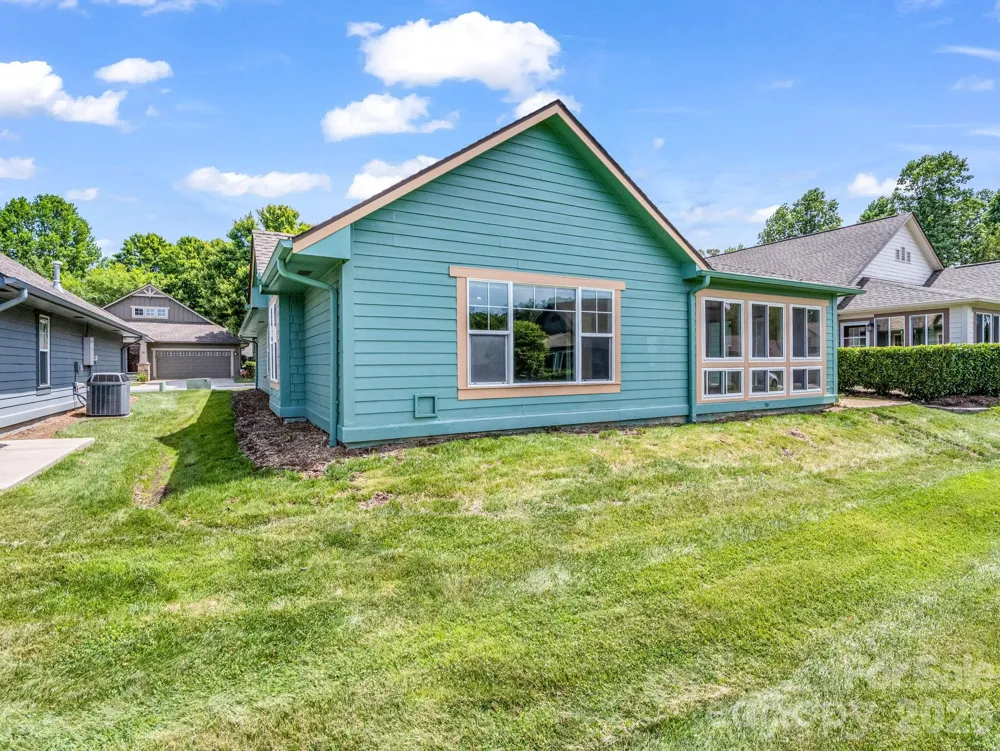 51 Barn Owl Way Hendersonville, NC 28792
