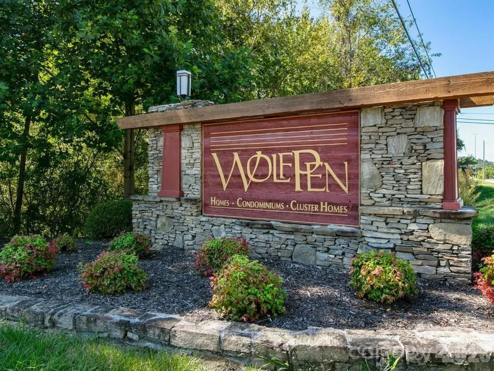 51 Barn Owl Way Hendersonville, NC 28792