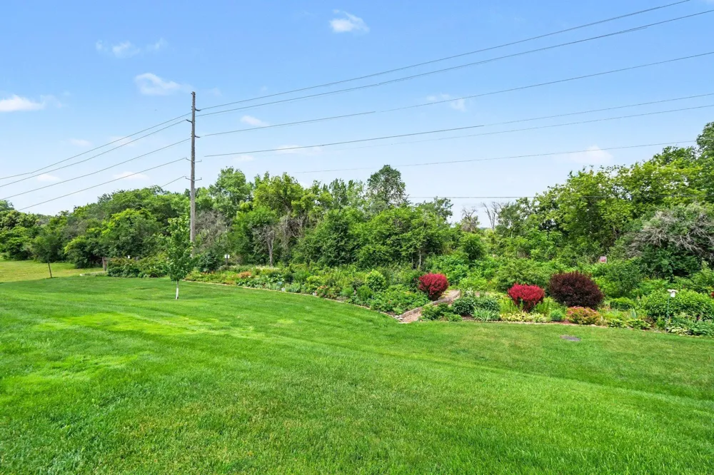 210 Sargent Drive #101 Red Wing, MN 55066