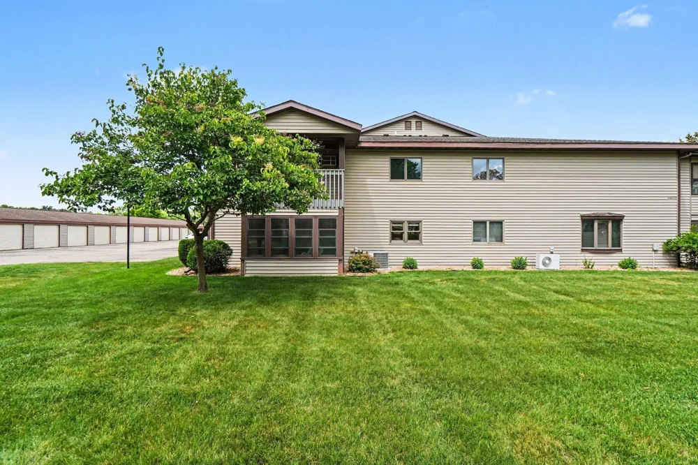210 Sargent Drive #101 Red Wing, MN 55066