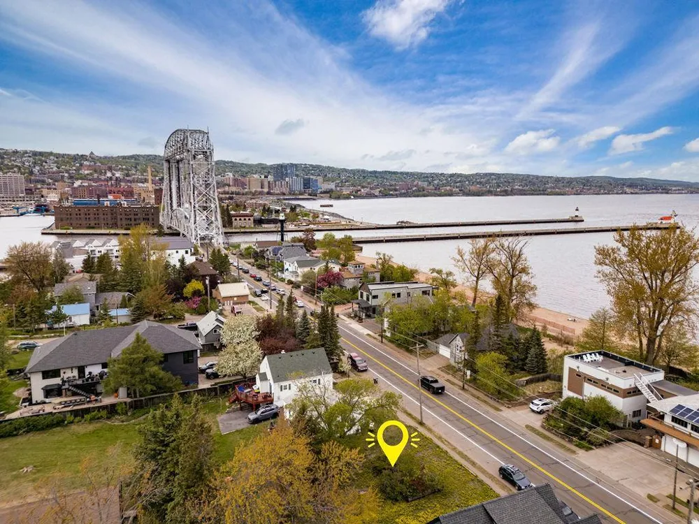 8XX S Lake Avenue Duluth, MN 55802