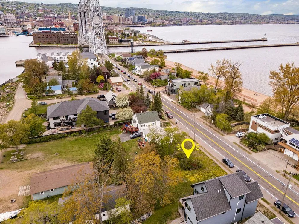 8XX S Lake Avenue Duluth, MN 55802