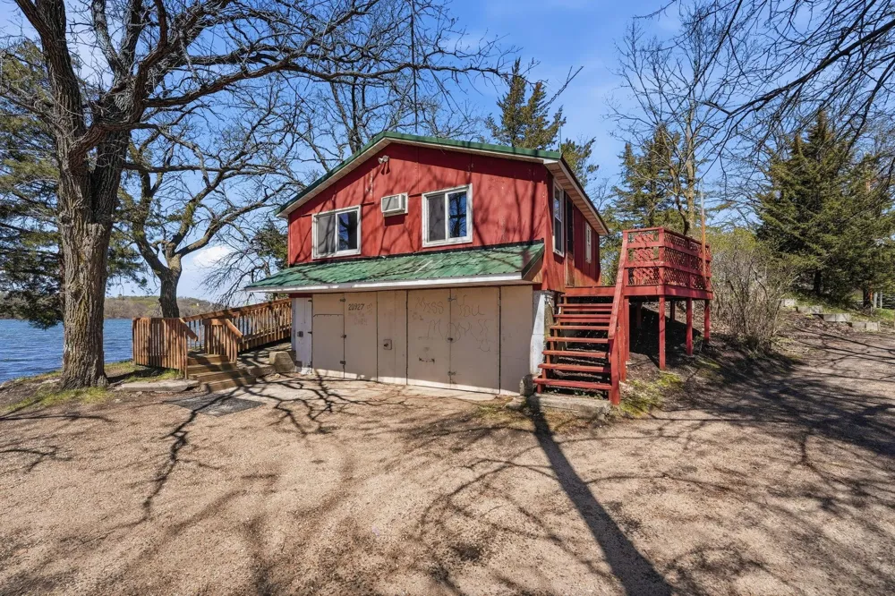 20927 Big Lake Road Richmond, MN 56368
