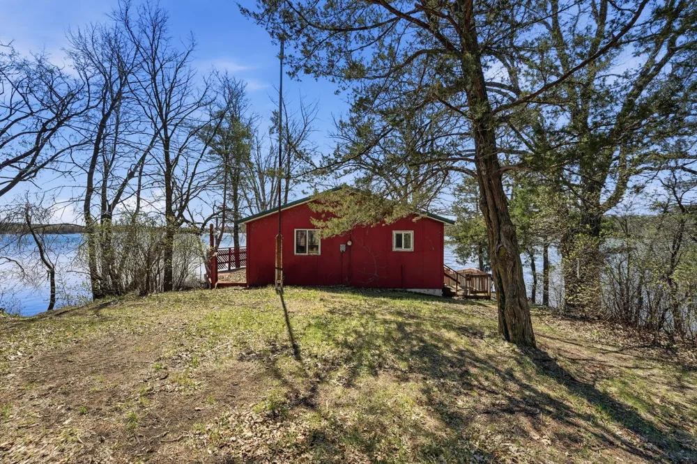 20927 Big Lake Road Richmond, MN 56368