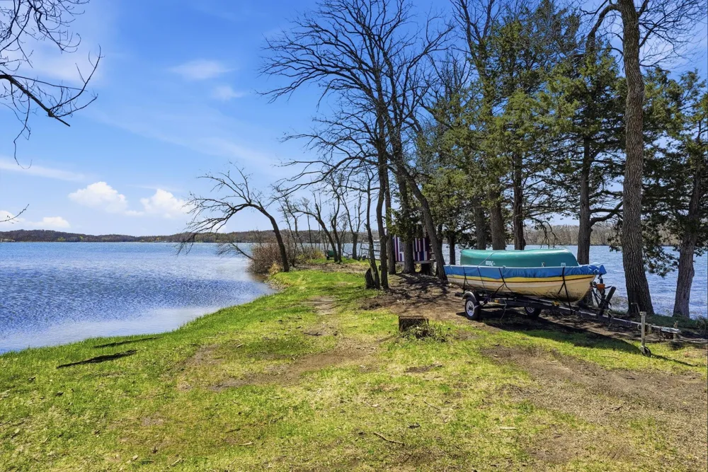 20927 Big Lake Road Richmond, MN 56368