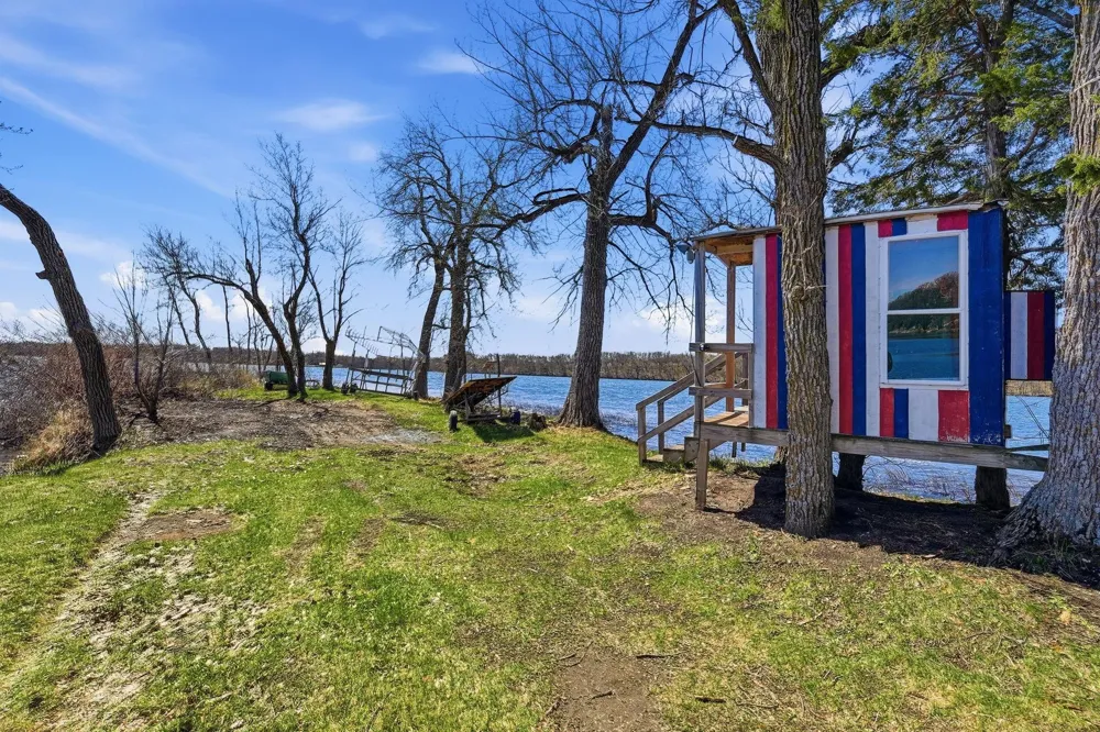 20927 Big Lake Road Richmond, MN 56368