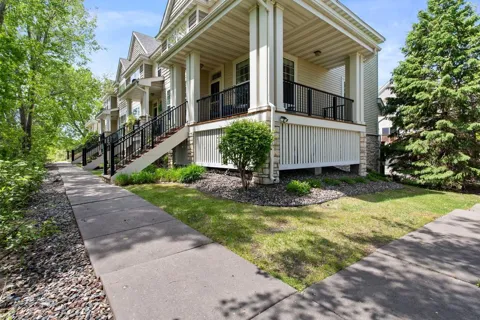 14633 Victor Hugo Boulevard #4