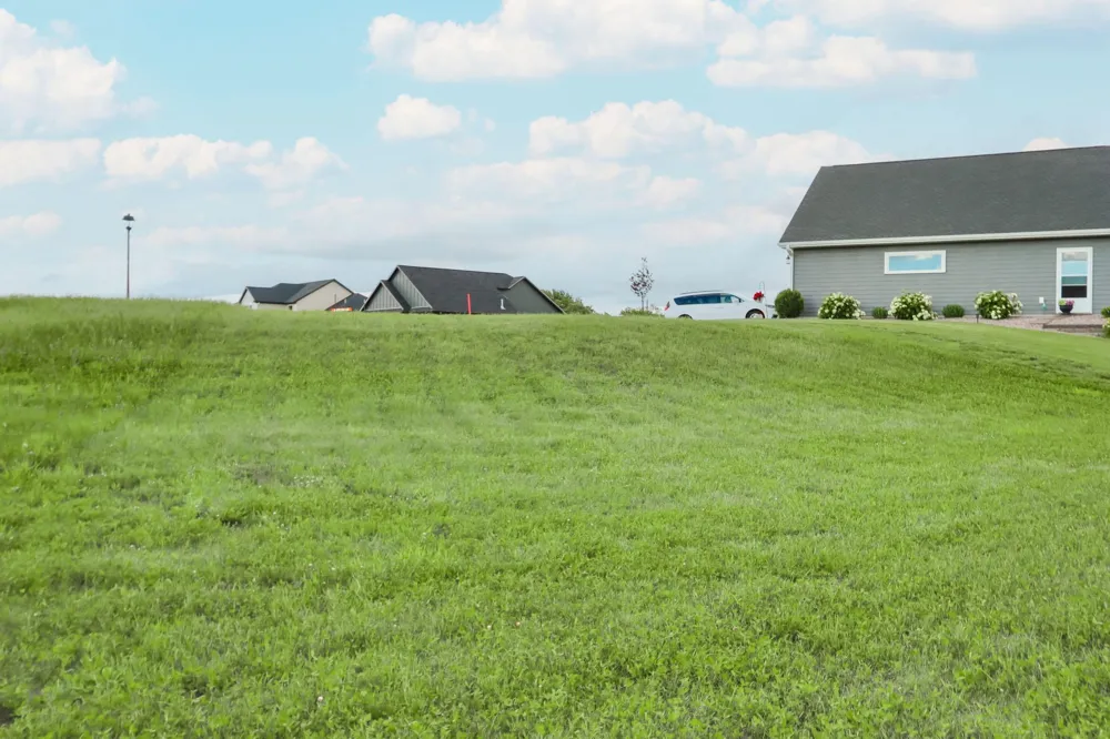 22 Sunset Court North Mankato, MN 56003