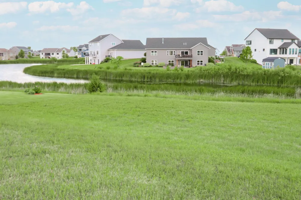 22 Sunset Court North Mankato, MN 56003