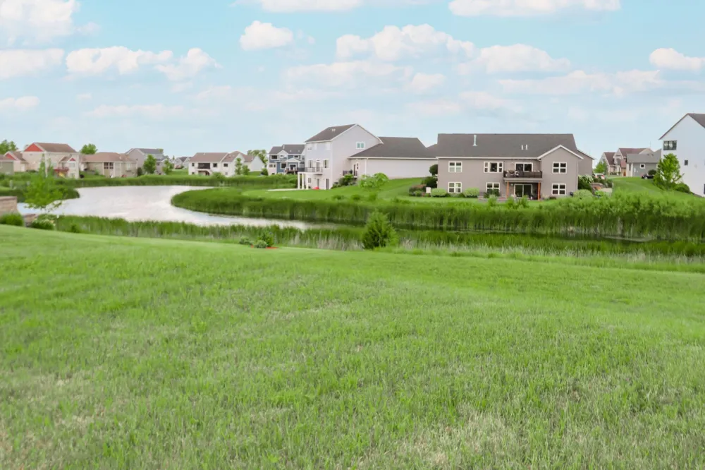 22 Sunset Court North Mankato, MN 56003