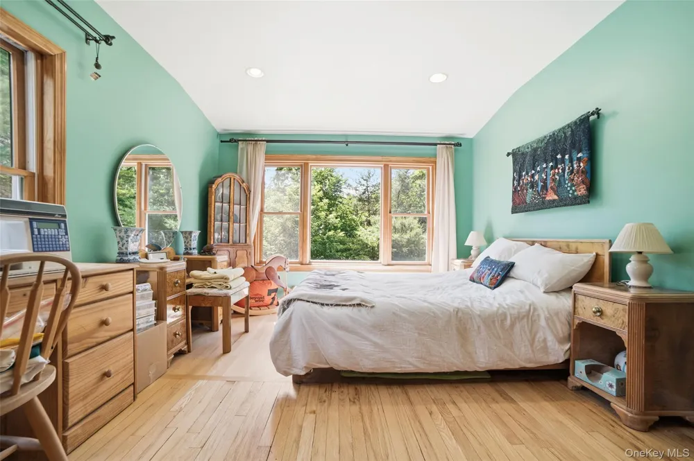 73 Lake Ellis Road Wingdale, NY 12594