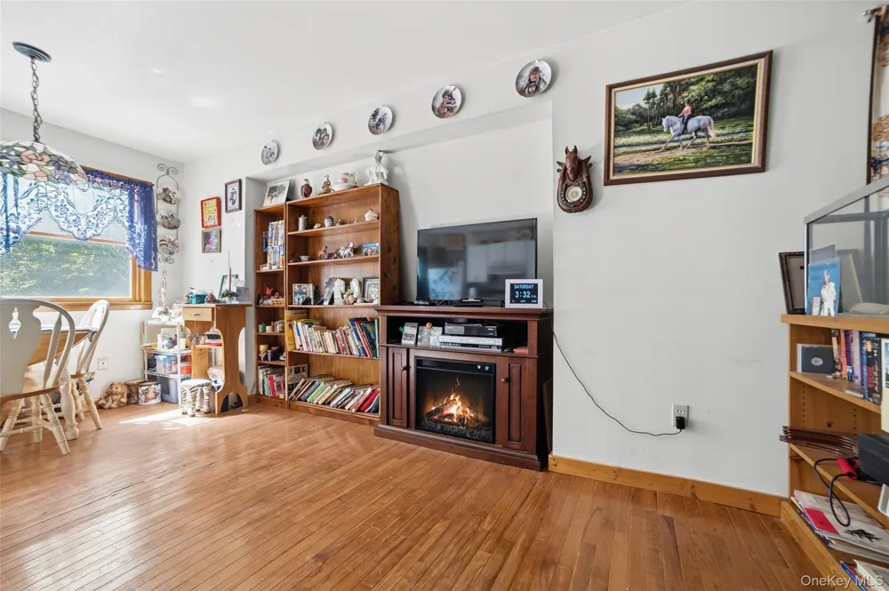 73 Lake Ellis Road Wingdale, NY 12594