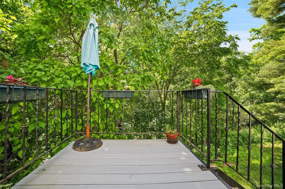 73 Lake Ellis Road Wingdale, NY 12594