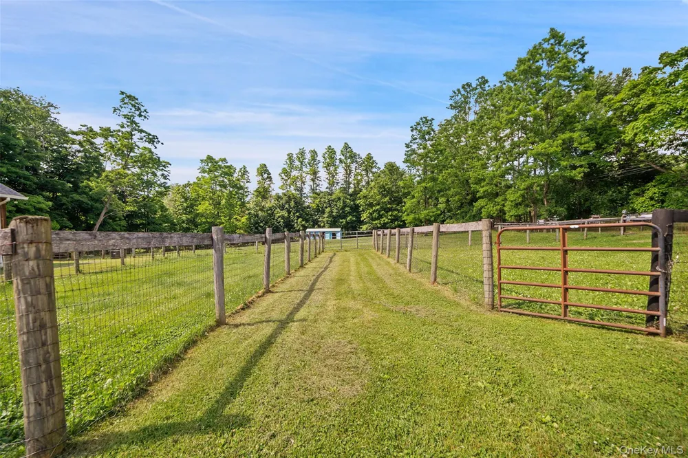 73 Lake Ellis Road Wingdale, NY 12594