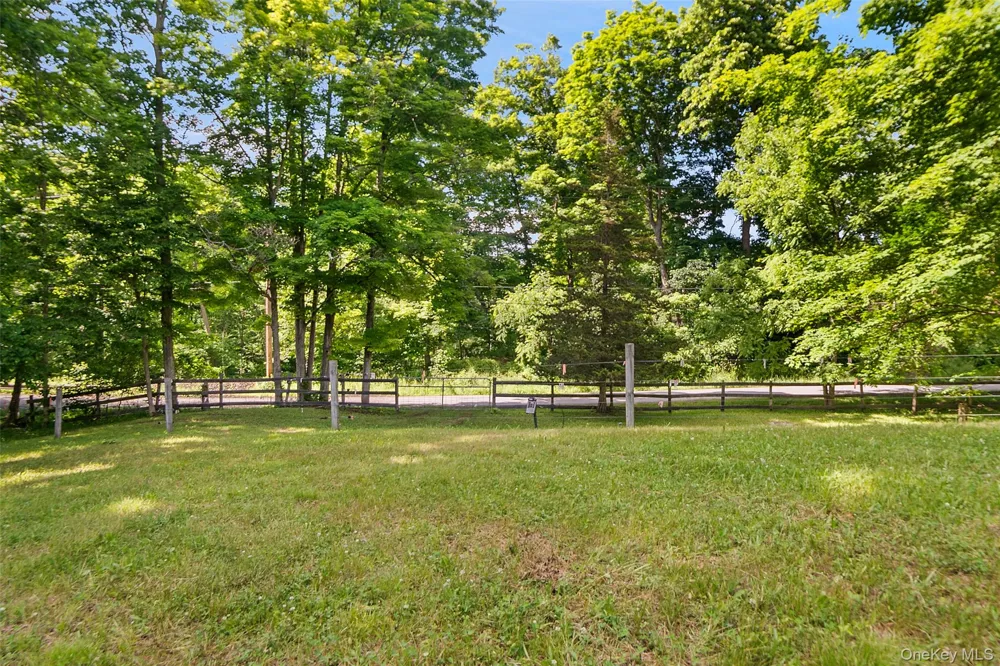 73 Lake Ellis Road Wingdale, NY 12594