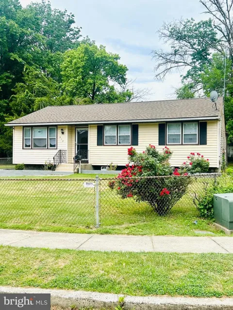 518 CARVER COURT