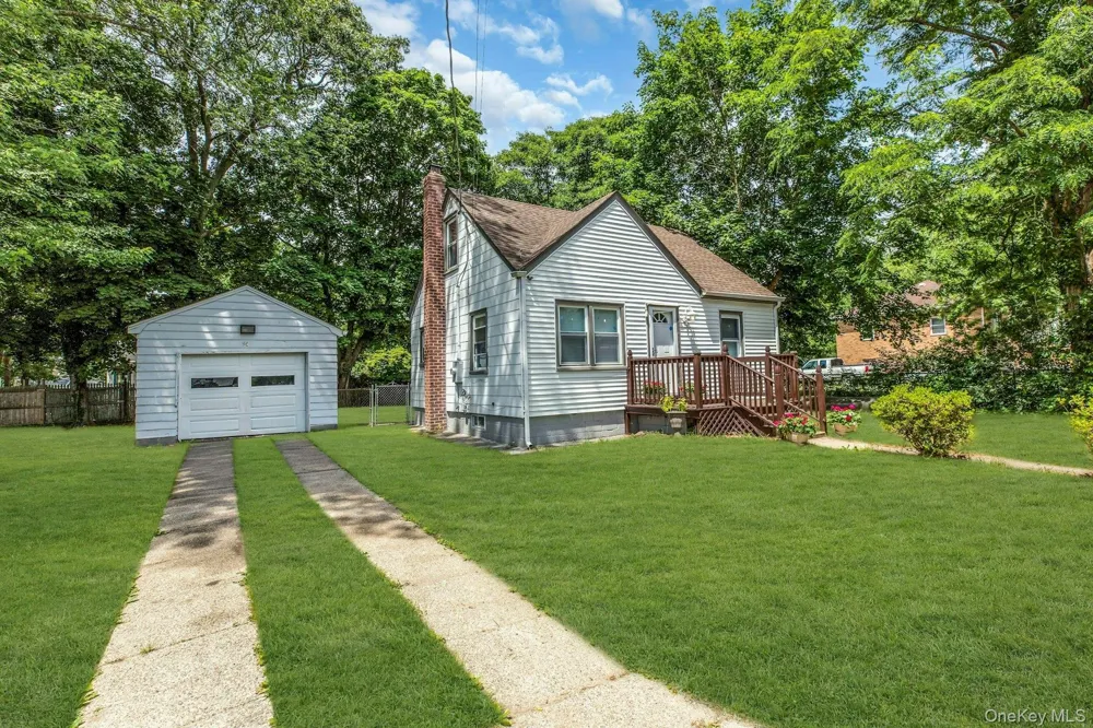 96 Washington Drive Mastic Beach, NY 11951