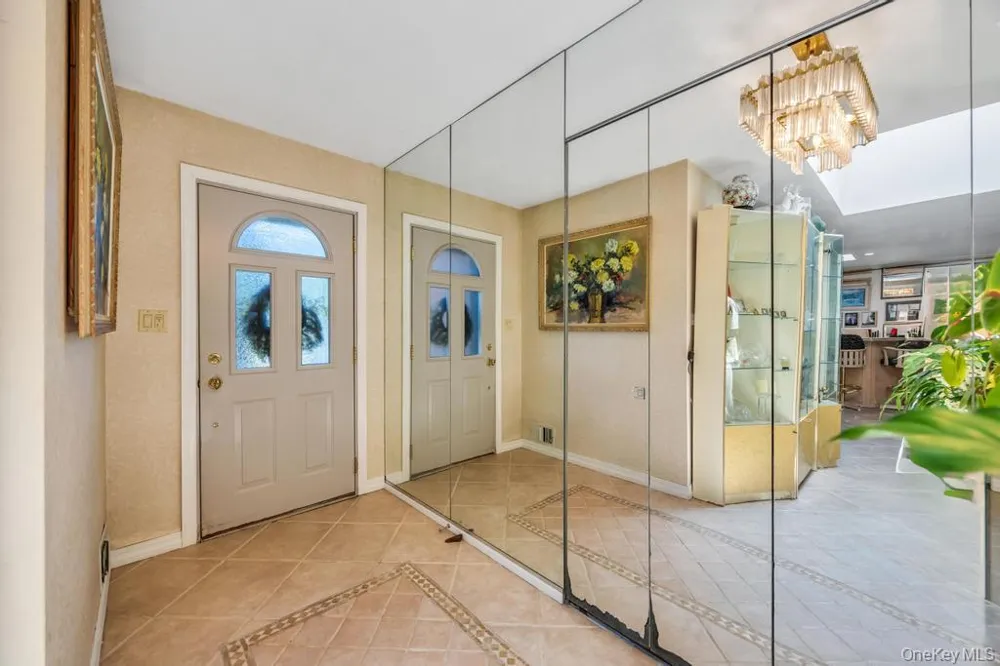 202 Captains Way Bay Shore, NY 11706
