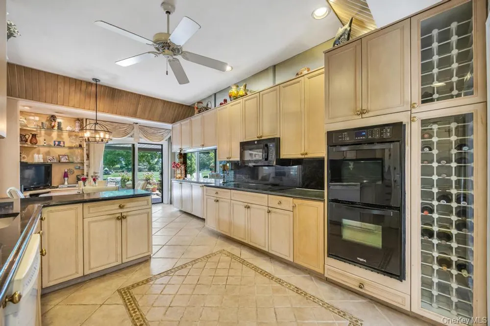 202 Captains Way Bay Shore, NY 11706