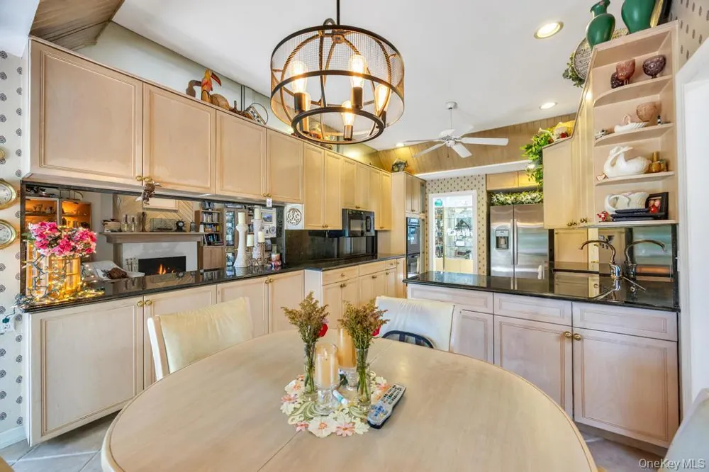 202 Captains Way Bay Shore, NY 11706