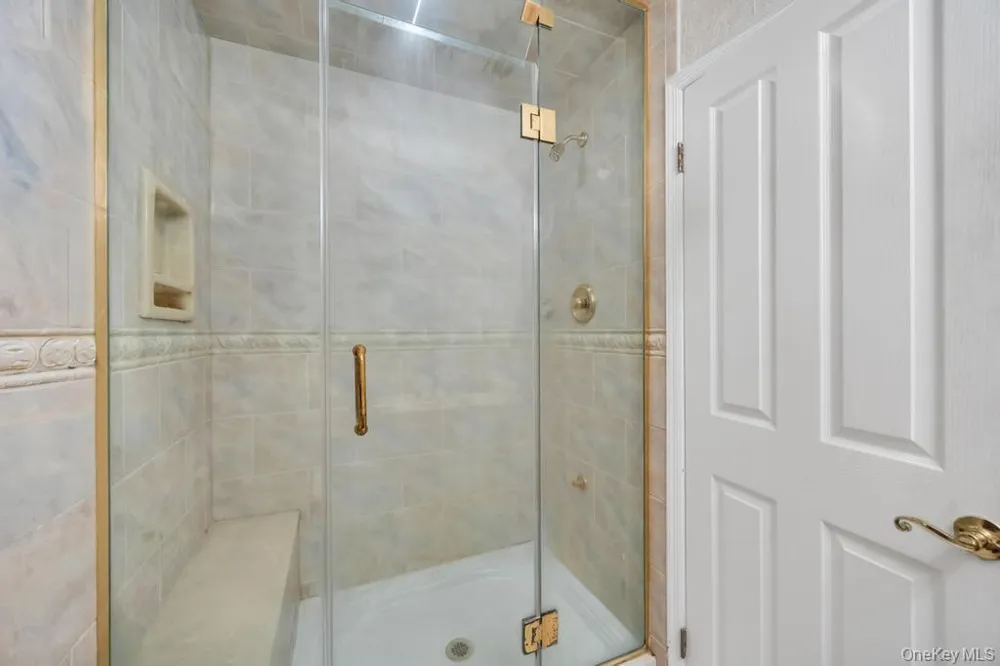 202 Captains Way Bay Shore, NY 11706