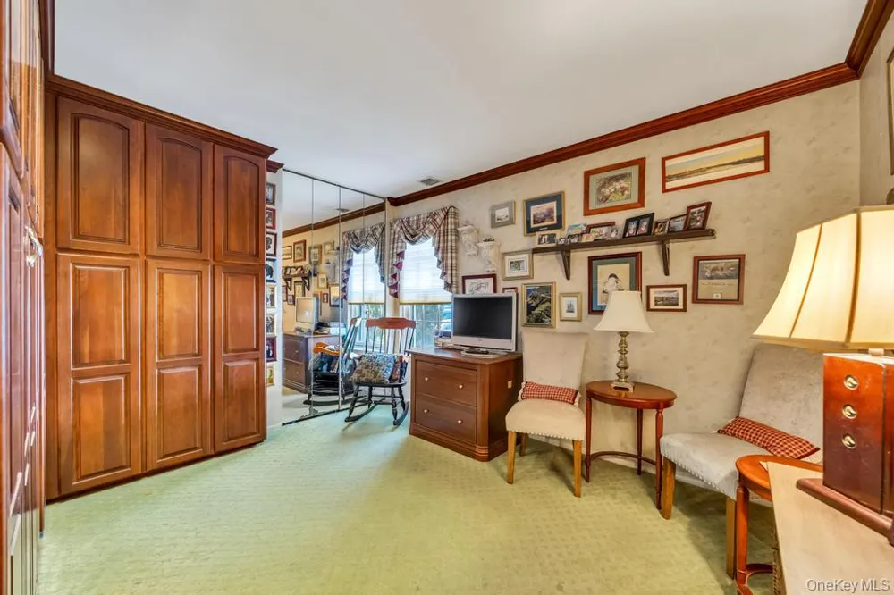 202 Captains Way Bay Shore, NY 11706