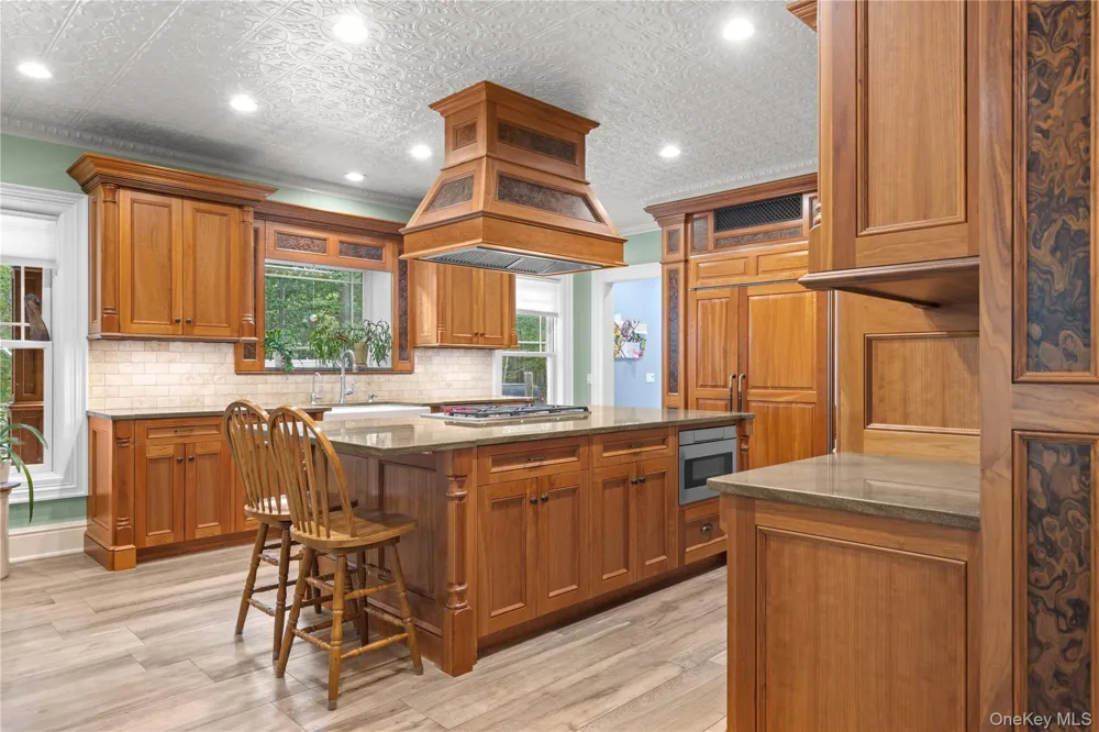 490 Wading River Road Manorville, NY 11949