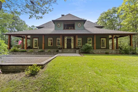 490 Wading River Road