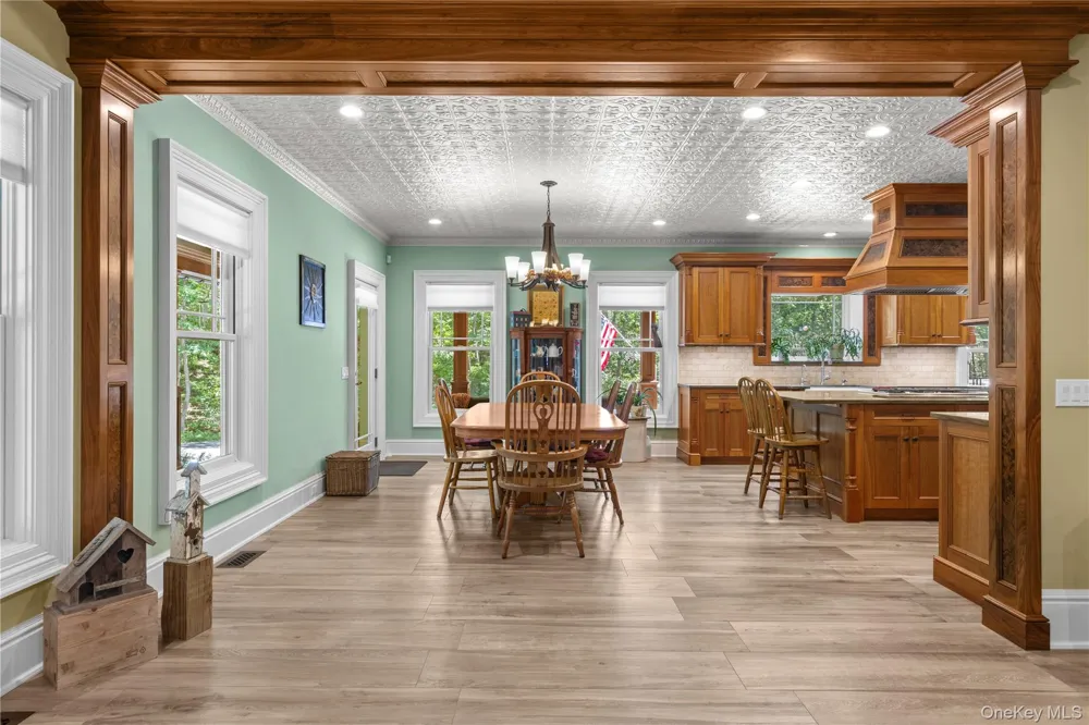 490 Wading River Road Manorville, NY 11949