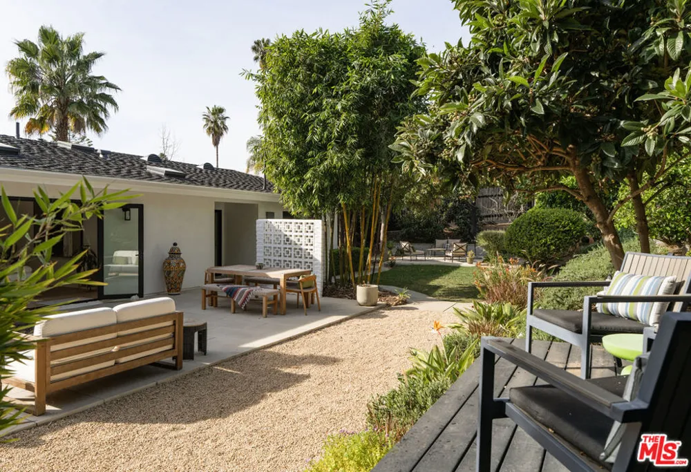 1144 Portesuello Avenue Santa Barbara, CA 93105