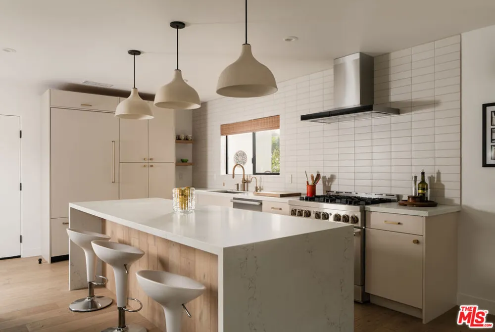 1144 Portesuello Avenue Santa Barbara, CA 93105