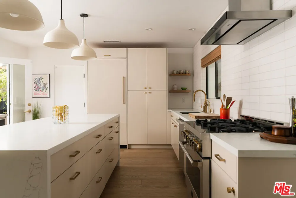 1144 Portesuello Avenue Santa Barbara, CA 93105