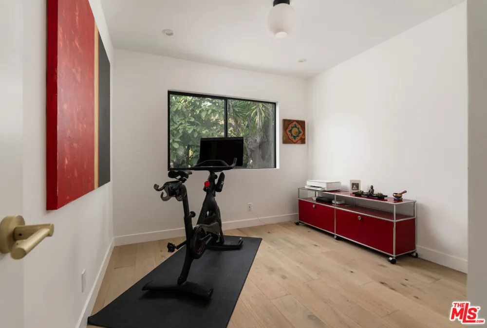 1144 Portesuello Avenue Santa Barbara, CA 93105