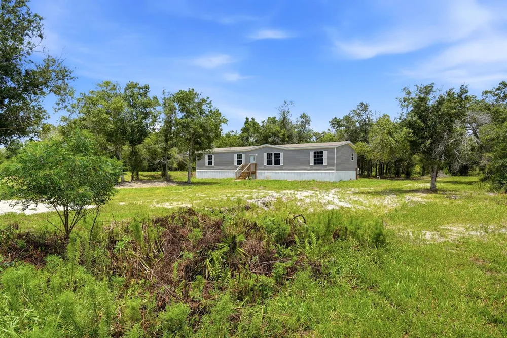 17381 NW 262nd Street Okeechobee, FL 34972