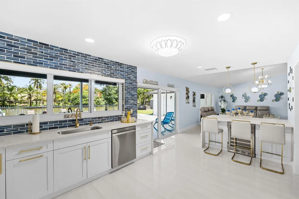 1821 Carissa Road Lake Clarke Shores, FL 33406